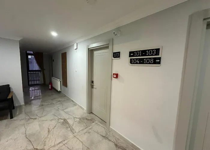 Aryainnsuit Hotel